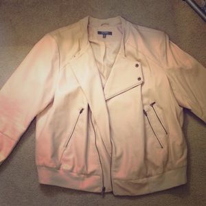 Stylish Lisa Rinna Light Pink Faux Leather Jacket!